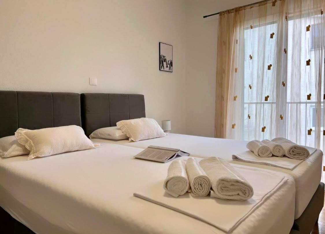 Apartments Mihi Подстрана Экстерьер фото